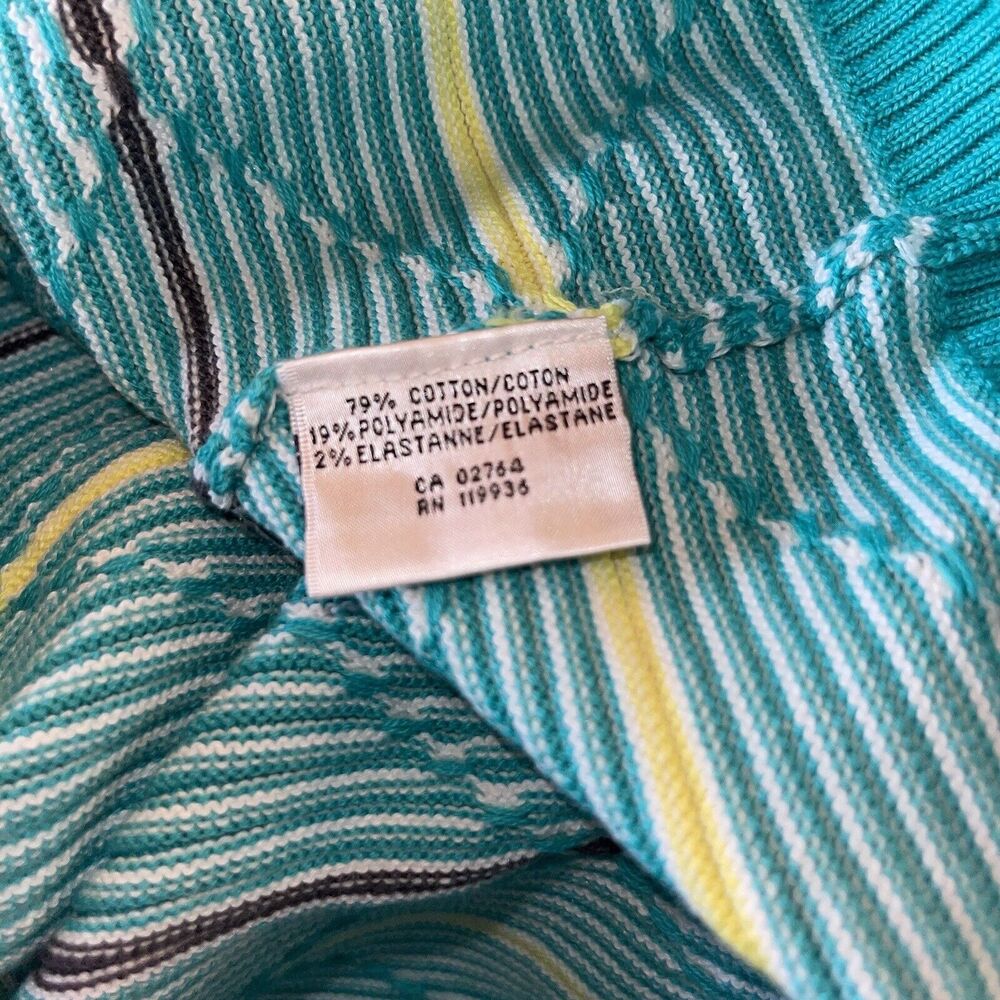 V-Neck Sweater Golf Knit - Picture 7 of 10